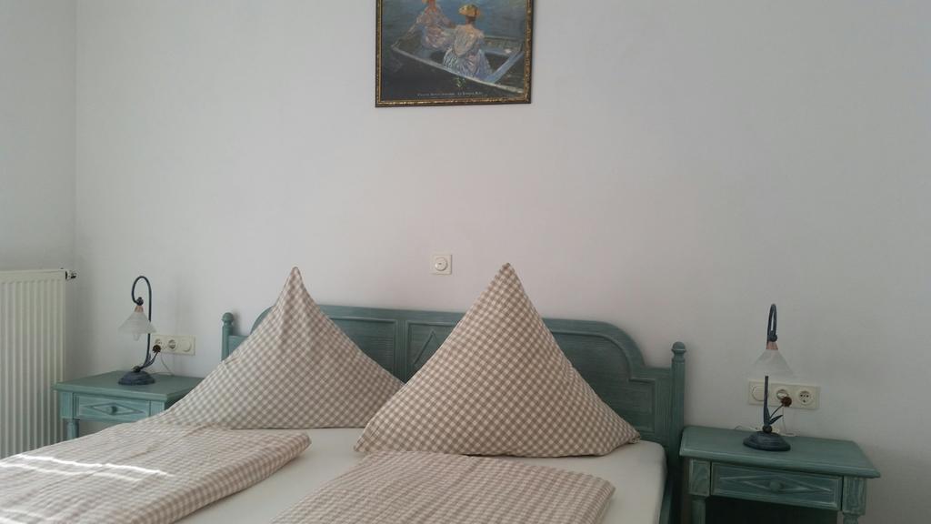 Hotel-Pension Haus Hubertus Weigendorf ห้อง รูปภาพ