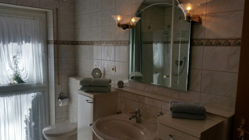 Hotel-Pension Haus Hubertus Weigendorf ห้อง รูปภาพ